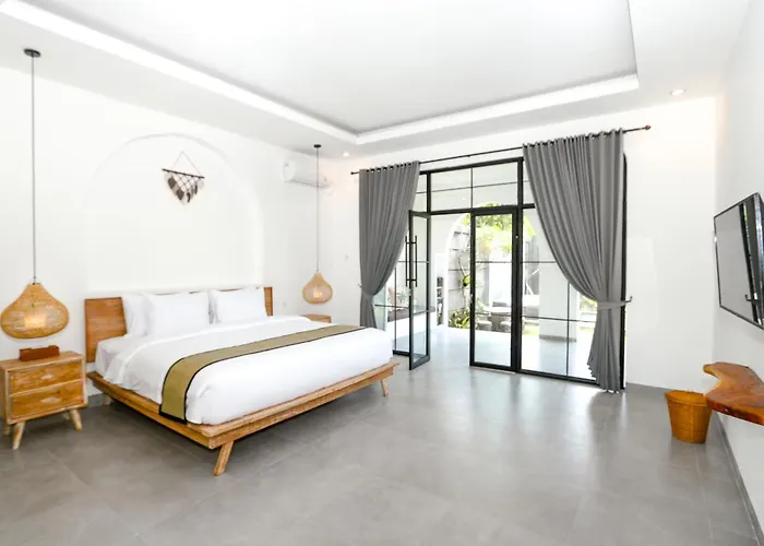 Villa Pradnya *